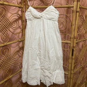 Size 6 White Club Monaco Eyelet Embroidery Sundress with Twisted Bodice